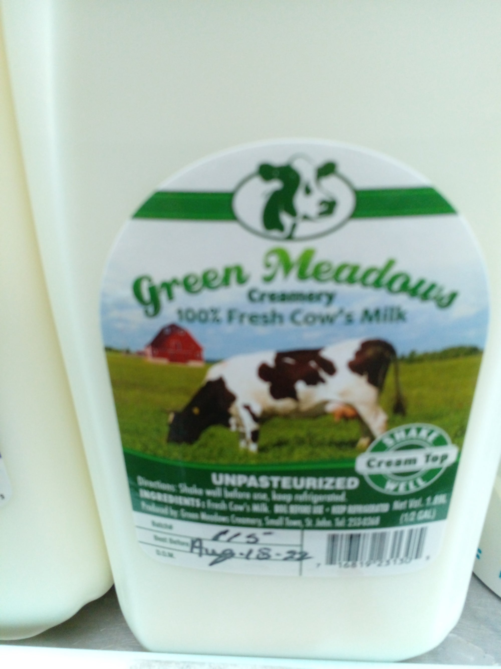 GREEN MEADOWS Unpasteurized Milk 1/2 gal
